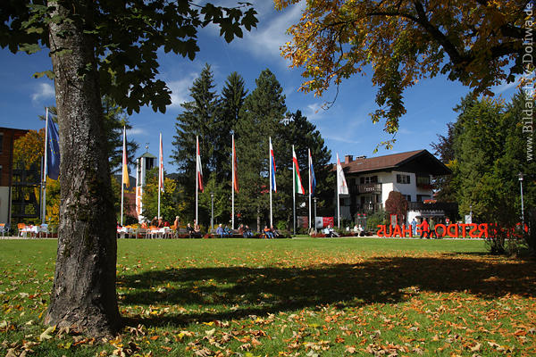 Oberstdorf Parkidylle Herbstfoto Allguer Ferienort Stadtwiese