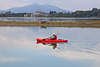 Forggensee Kajak rotes Paddelboot in Allgu Alpenblick