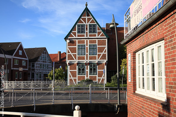 Jork Altlnder Fachwerkhuser Foto Altesland Strassenbild Altstadt Gassen-Desig