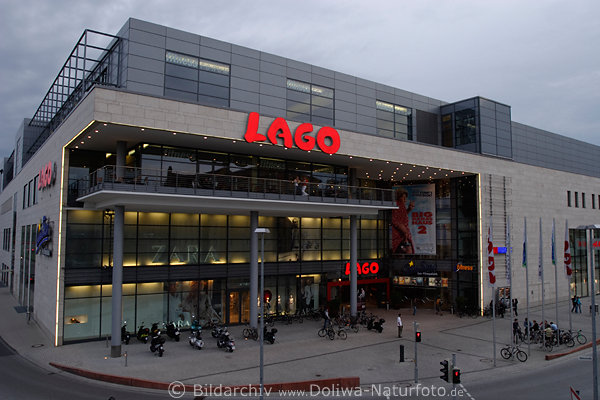 Lago Konstanz Einkaufszentrum Abendlichter Shopping am Hafen & Bahnhof