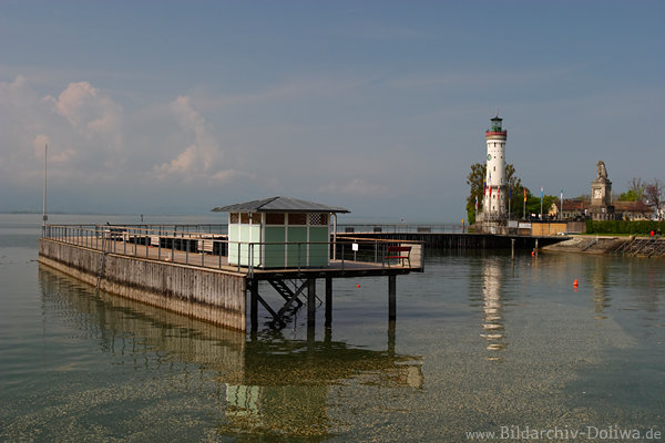 Bodensee Wassersteg am Hafentor Insel Lindau Seekste Trme Ufer Weitblick