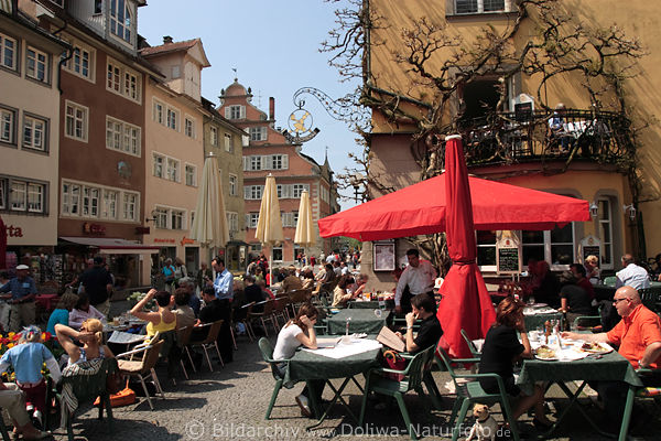 Lindau Altstadt Caf an Maximilianstrae Ecke Brstergasse Reisebild Touristen in Ferien