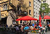 Restaurant Strassencafé Lindauer Touristen bei Italiener Altstadt Bild am Brunnen Bürstergasse