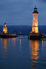 Lindau Hafentor Leuchtturm Nachtbilder + Bayerischer Löwe in Bodensee Wasser Abendspiegelung