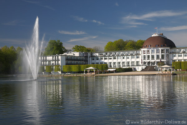 Hollersee WasserFontne Abendlicht Stimmung am Brgerpark Bremen Hotel