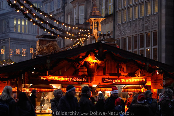 Bayerische Krutersteaks & Bauernbratwurst Weihnachtsstand in Bremen Rotlicht-Foto