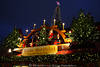 Käthe Wohlfahrt Weihnachtsmarkt Puppen Kerzenständer Rothenburg ob der Tauber am Christbaum mit Stern