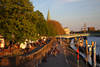 Bremer Schlachte Weser-Promenade Besucher Biergartenmeile Foto Bummel am Flussufer