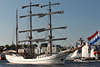 Artemis Segelschiff Foto, Hamburger Hafengeburtstag Schiffsparade Bild an HF231 Dreisegel Boot