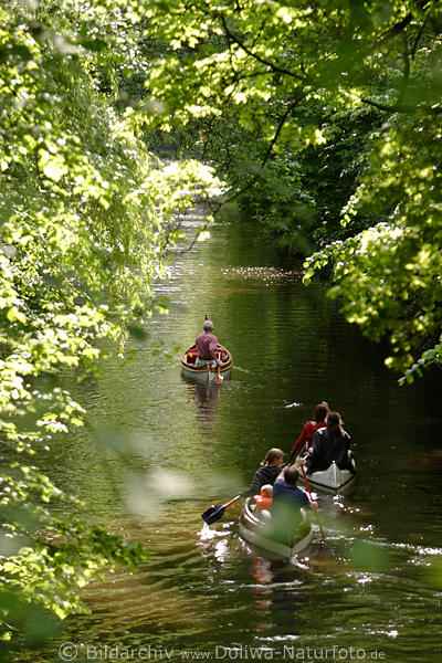 Alsterdschungel Bootsausflug Kanuten Paddeltouristen Wassertripp