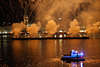 Feuerwerke Rauchwolken über Alsterwasser Hamburg City Nacht Vergnügen