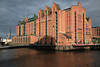 Kaispeicher Schifffahrtsmuseum Panorama am Wasser Brooktorhafen Hamburg Bauwerk Architektur Foto