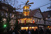 Weihnachtspyramide Celle Altstadt Drehfiguren Nachtfoto Weihnachtsmarkt Adventbummel