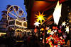Weihnachtsdeko Sterne Design Lichthäuschen am Riesenrad Celle Adventmarkt Nachtfoto