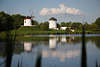 905108_ Mhlenpaar Fotos ber Wasser Mhlensee: Portugiesische Windmhle Algarve + Mhle Mykonos