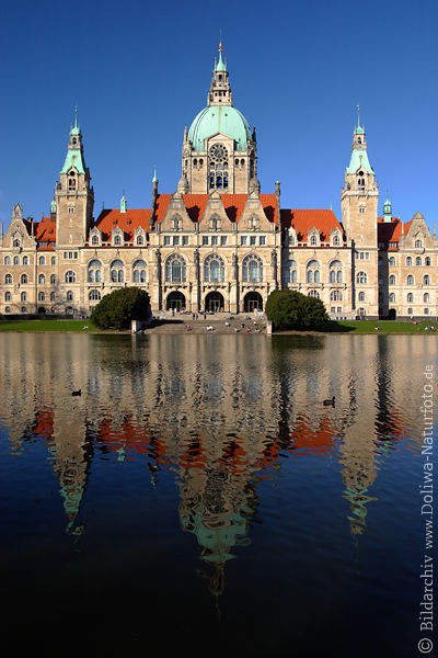 Rathaus Hannover Residenz Panorama Palast Foto am Maschsee Wasserufer