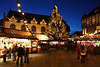 916254_Goslar romantische Weihnachten Foto Marktplatz Weihnachtsbaum Menschen Adventsstände