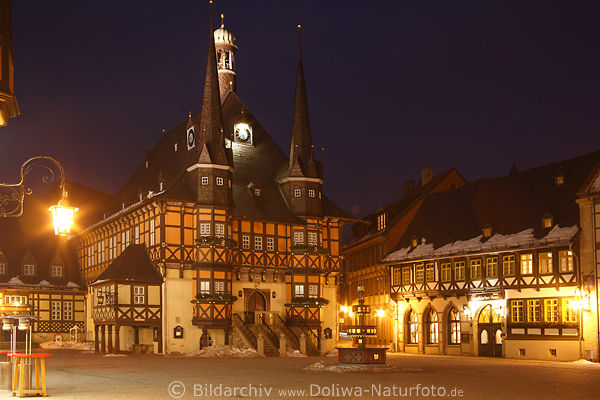 Wernigerode Nacht romantische Stimmung Lichter um Rathaus historische Schmuckhäuser Altstadt