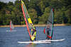 Windsurfer bunte Segeln in Windsurfing Fotografie, Surfschler aus Eutin auf Groer Eutiner See Sportfoto