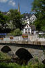 705027_ Bad Berleburg Ederbrcke Foto Kirche ber Altstadt bunte Fachwerkhuser unterm Hain & Schulrainchen
