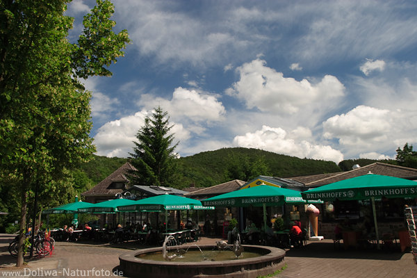 Edersee Souvenirslden hinter Talsperre Brunnen Kneipen 