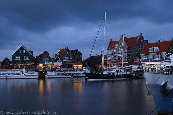 Volendam Hafen Wasserbucht Nacht-D�mmerung Stimmung in Noord-Holland