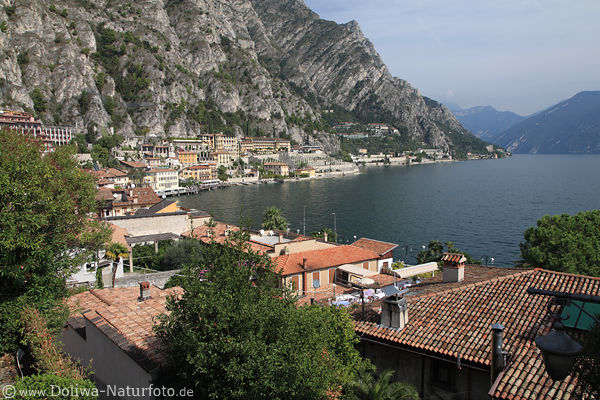 Limone Panorama Gardasee unter Felswand Bergkulisse