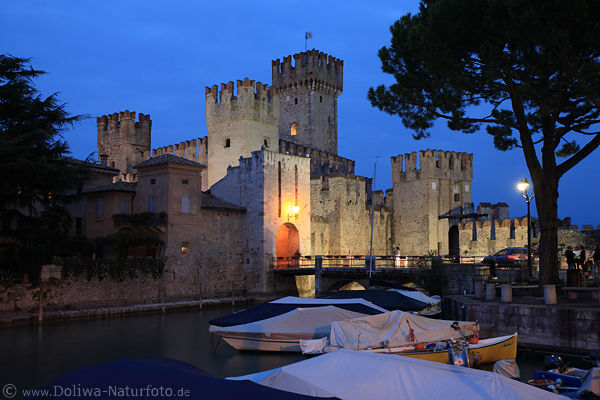 Festung Sirmione Nachtlichter historische Burg