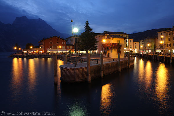 Torbole Nachtromantik Gardasee Hafenlichter