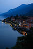 906476_ Cannero Riviera am Lago Maggiore Reisefotografie, Seepromenade Nachtlichter in blauer Stunde