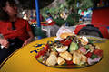 GemüseObst-Fischsalat in Bar Charly Avocado+Sprotten Natursalat zum Sattessen Erlebnis