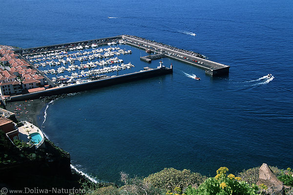 Los Gigantes Yachthafen Bild von oben an der Westkste Kanareninsel Teneriffa