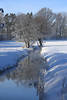 Winterfluss Brunau Wasser Schneelandschaft Naturbild Uferbume in Frost Naturstille