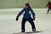 610107_ Senioren Snowboarder in Snow-Dome Skihalle