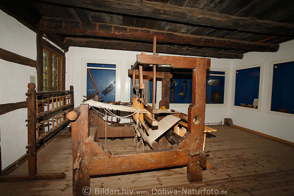 Webmaschine aus Holz zum Weben von Garnstoffen wie Fasern