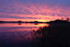 Sonnenaufgang Romantik Naturschauspiel am Himmel rotglühend wie Feuer über Hessen See