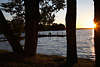Masurenfoto Haarschen Seeufer-Bäume Wassersteg mit Angler, Landschaftsbild Romantik-Sonne