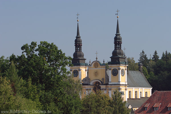 Doppelturmspitzen Heiligelinde Wallfahrtskirche Sakralgebude Swieta Lipka Kloster