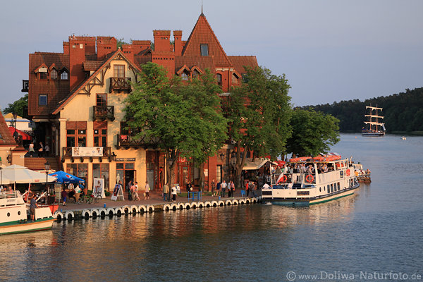 Nikolaiken See Uferpromenade Foto Passagierschiff Segelschiff-Tour in Masuren Wasserlandschaft