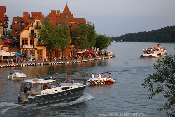 Nikolaiken See Freizeitboote Schifffahrt in Masuren Wasserlandschaft Foto 1302378 vor Uferpromenade