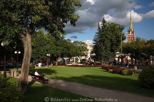Masuren Rastenburg Stadt-Park mit Wasserbrunnen am Rathaus