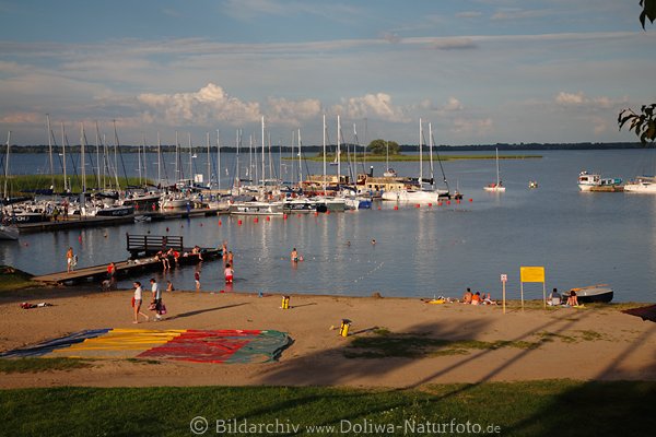 Wilkassen Seestrand Wasserlandschaft Lwentin See Inselblick ber Jachthafen Boote Mole