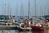 Seglerhafen Nikolaiken Port Segelboote Foto Masuren Jacht-Maste mit Seepanorama