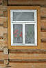 Holzhaus Fenster Wandabdichtung Foto mit Moos sp�ter Holzwollegeflecht in Bild von Museumsdorf