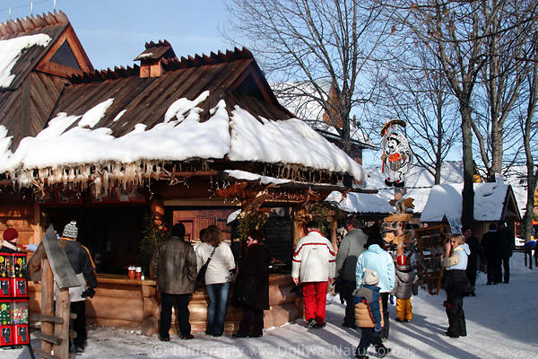 Gubal�wka Grillh�tten Kneipen Touristen Winterfoto Winterurlaub im Schnee Sonnenschein