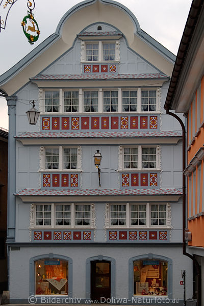 Gemusterte Fresken Wandmuster Appenzell Einkaufszone