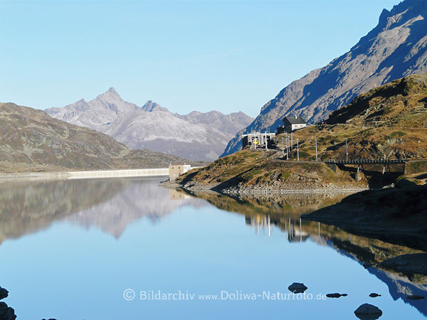 Steinige Berglandschaft Oberengadiner Alpen Foto um Bergsee Lago Bianco in 2234 m H�he