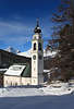 901615_ Kirche in Pontresina Winterbild der Alpen Urlaubsort am Berninamassiv in Schneelandschaft Naturfoto