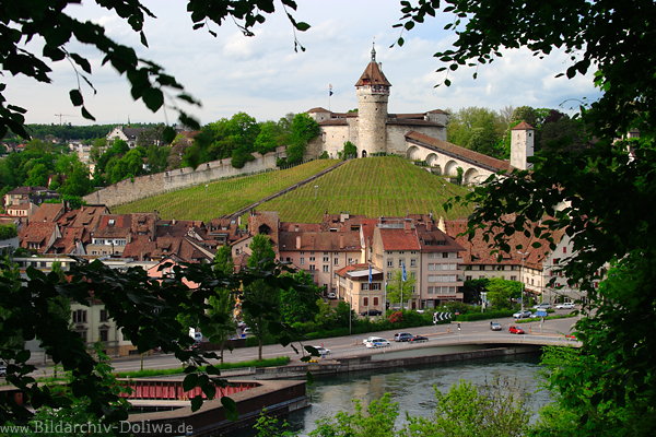 Festung-Munot Kastell Schaffhausen Rundturm Flanken Stiege ber Altstadt am Rhein