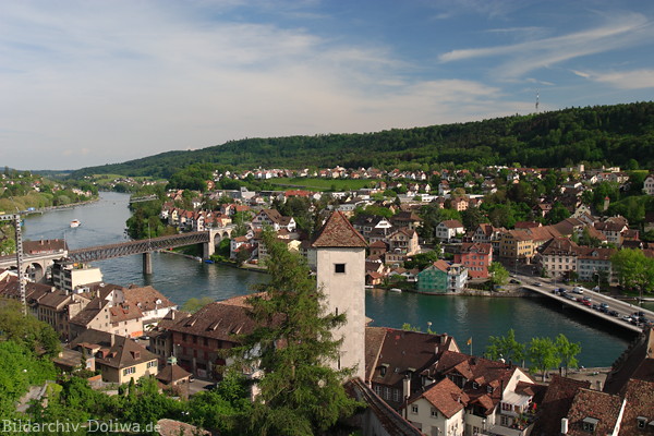 Schaffhausen Stadt am Rhein Foto Strom Rheinbrcken Kastell-Turm
